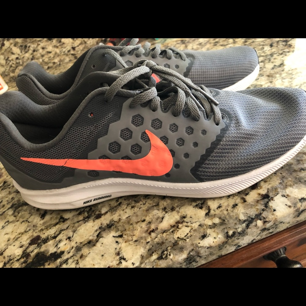 Womens size 12 Nike tennis shoes
